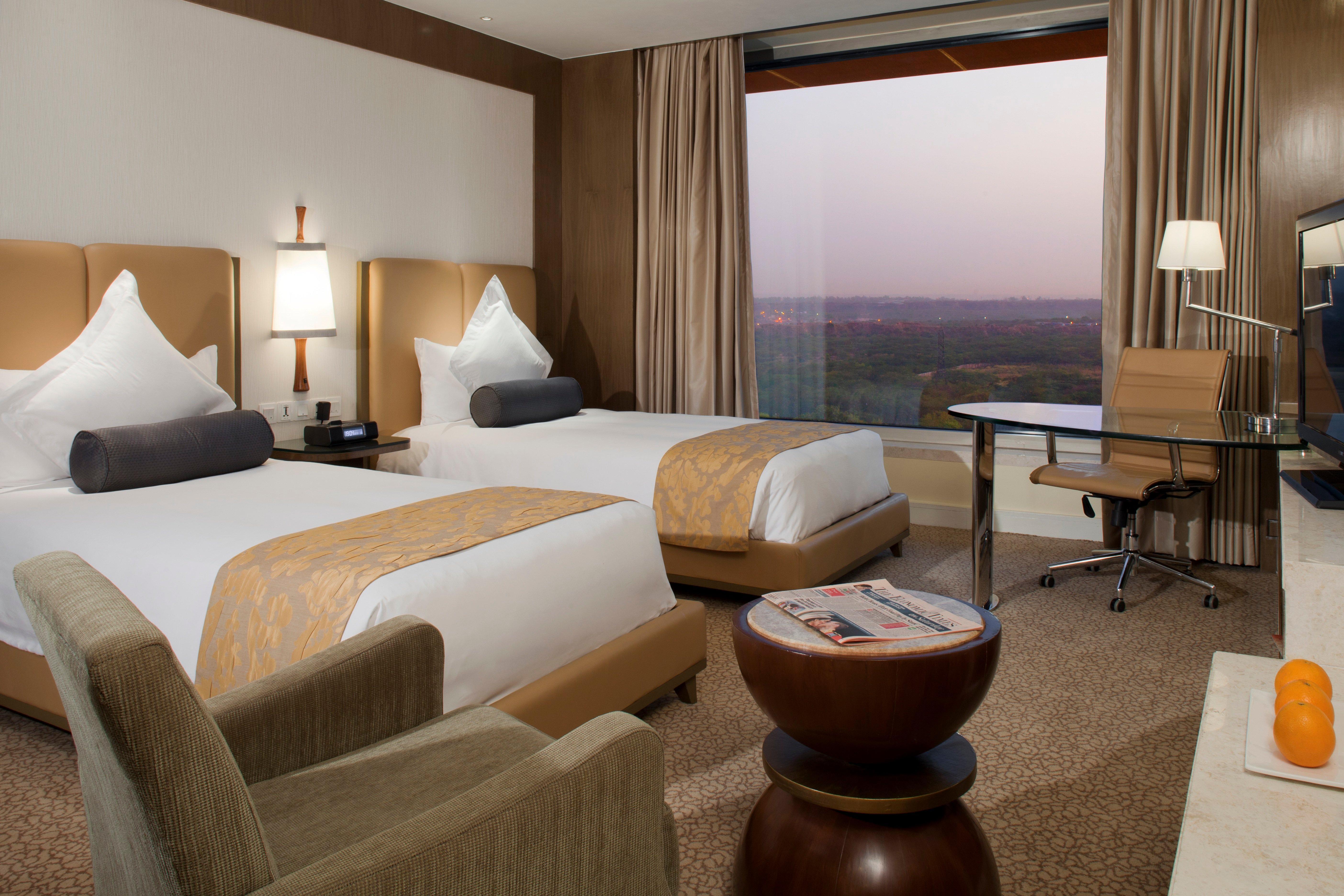 Hotel Crowne Plaza New Delhi Okhla By Ihg Exterior foto A guest room at the JW Marriott Desert Springs Resort and Spa