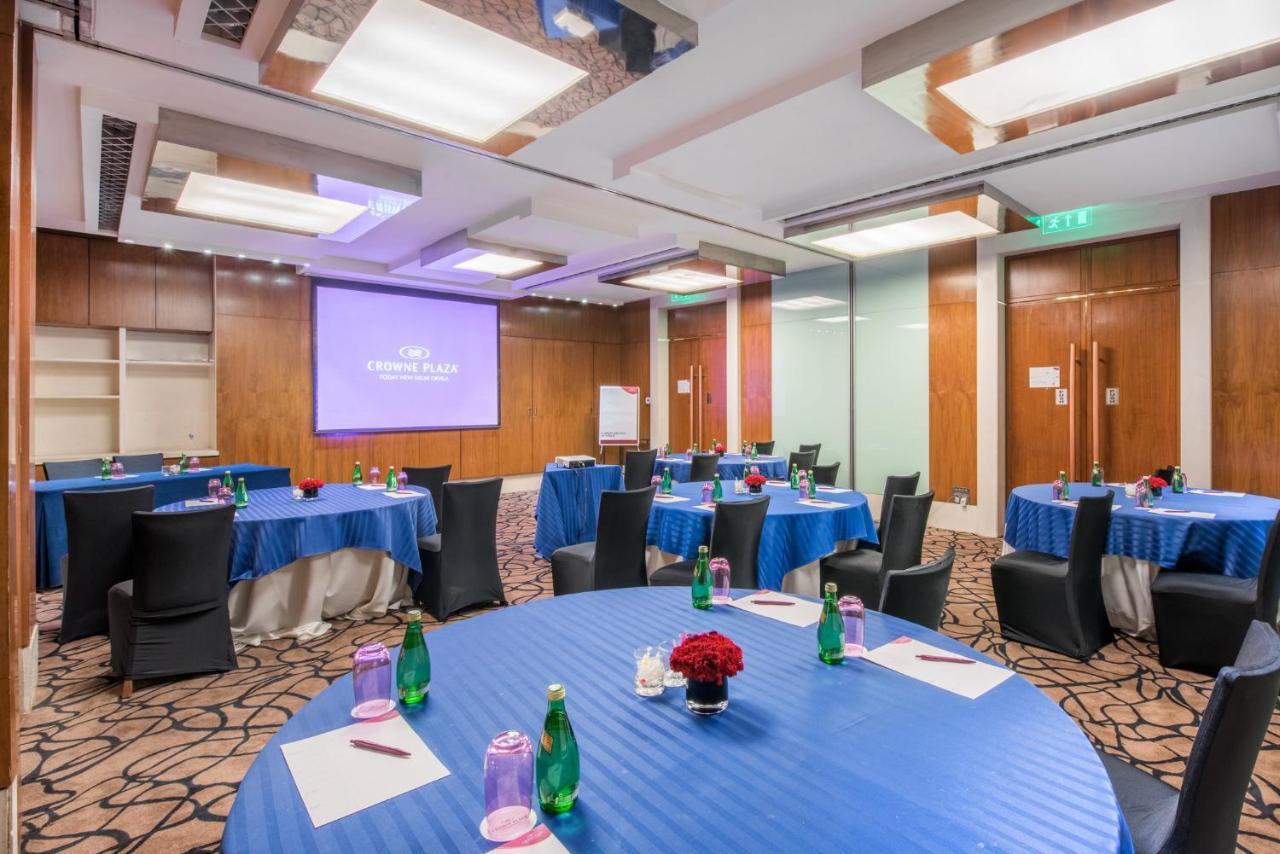 Hotel Crowne Plaza New Delhi Okhla By Ihg Exterior foto Meeting room